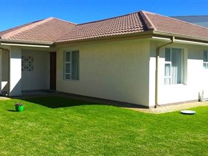 2 Bed Townhouse in Hartenbos