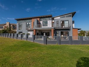 4 Bed House in Copperleaf