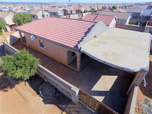 3 Bed House in Protea Glen