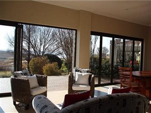 2 Bed Townhouse in Bankenveld