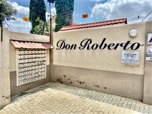 2 Bed Townhouse in Rewlatch