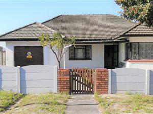 3 Bed House in Hazendal