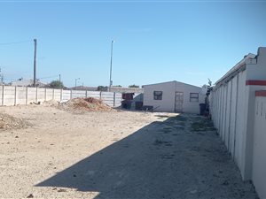 537 m² Land available in Malibu Village