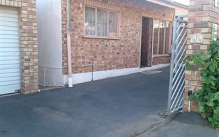 3 Bedroom House in Shastri Park