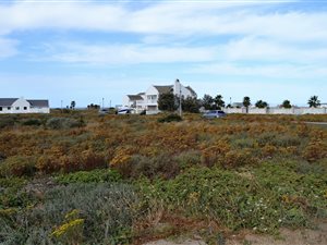 486 m² Land available in Da Gama Bay