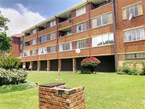 2 Bedroom Flat in Parkhill Gardens