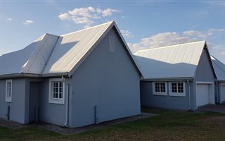 3 Bedroom Townhouse in Doornpoort and surrounds
