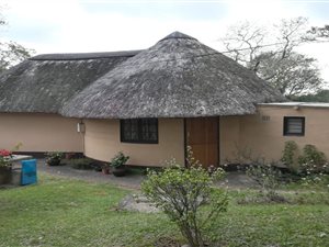 2.5 Bed Flat in Umtentweni