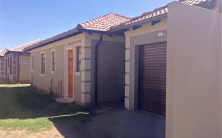 3 Bedroom House in Vanderbijlpark CE4
