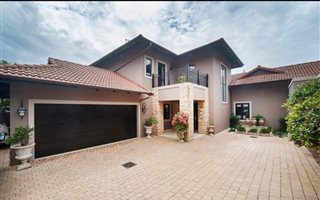 4 Bedroom House in Umhlanga Rocks