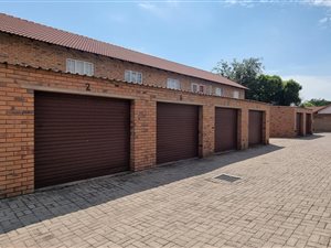 2 Bed Apartment in Middelburg Central