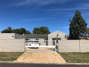 3 Bed House in Edgemead