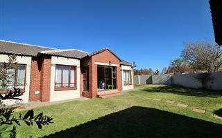 3 Bedroom Townhouse in Crescent Wood Country Estate