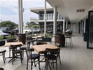 210 m² Commercial space in Somerset Park