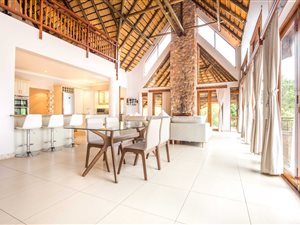 3 Bed House in Phezulu