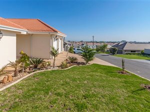 3 Bed House in Dennegeur