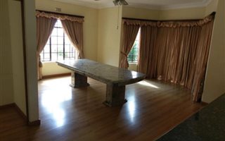 7 Bedroom House in Ferndale