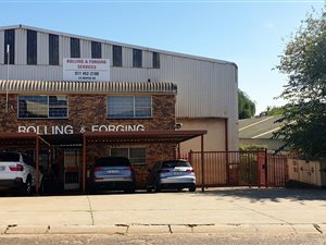 612 m² Industrial space in Sebenza