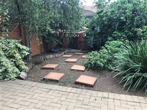 2 Bedroom Duplex in Eldoraigne