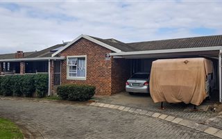 3 Bedroom Townhouse in Gonubie