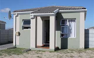 2 Bedroom House in Blue Downs