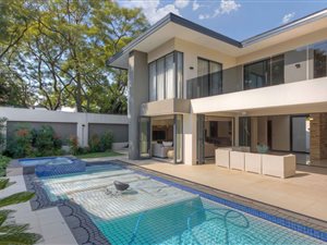 4 Bed House in Waverley