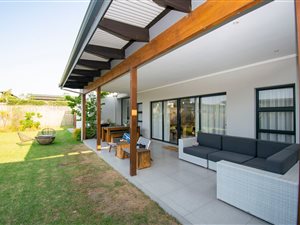 4 Bed House in Palm Lakes Estate