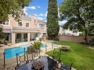 3 Bed Townhouse in Woodmead