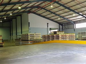 4000 m² Industrial space in Jacobs