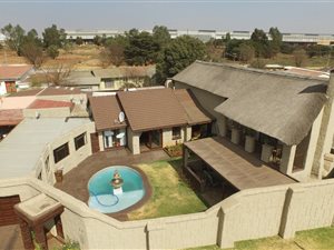 7 Bed House in Klopperpark