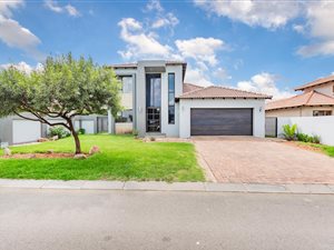 4 Bed House in La Como Lifestyle Estate