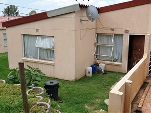 3 Bed Apartment in Bloubosrand