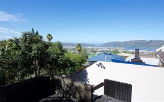 3 Bedroom House in Knysna Central
