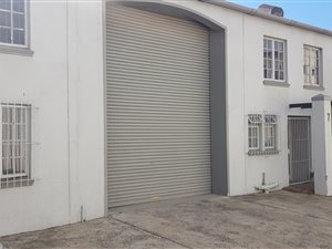 194 m² Industrial space in Airport Industria