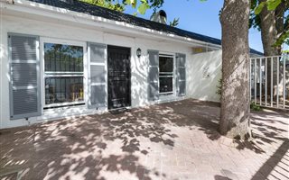 2 Bedroom House in Wynberg