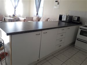 2 Bed Apartment in Weltevreden Park