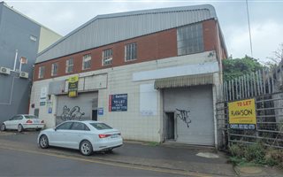 1700 m² Industrial space in Morningside