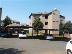 2 Bed Townhouse in Bloubosrand