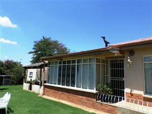 4 Bed House in Warden