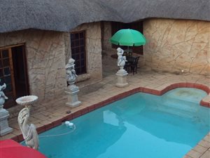 18 Bed House in Amandasig