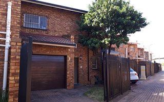 2 Bedroom Duplex in Illiondale