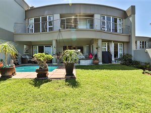 4 Bed Townhouse in Sheffield Beach