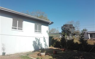 2 Bedroom Flat in Waterfall