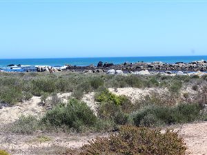 821 m² Land available in Jacobsbaai
