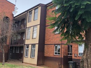 3 Bed Apartment in Laudium