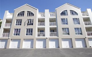 2 Bedroom Apartment in La Colline