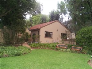 2 Bed Garden Cottage in Bryanston East