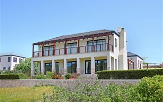 4 Bedroom House in Atlantic Beach Golf Estate
