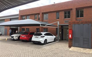 1000 m² Industrial space in Spartan