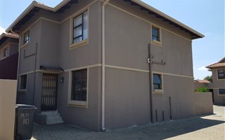 2 Bedroom Townhouse in Newmarket Park